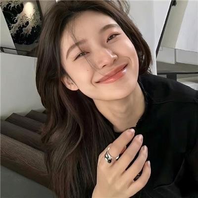 娇妻手里亿点粮，硬汉也投降